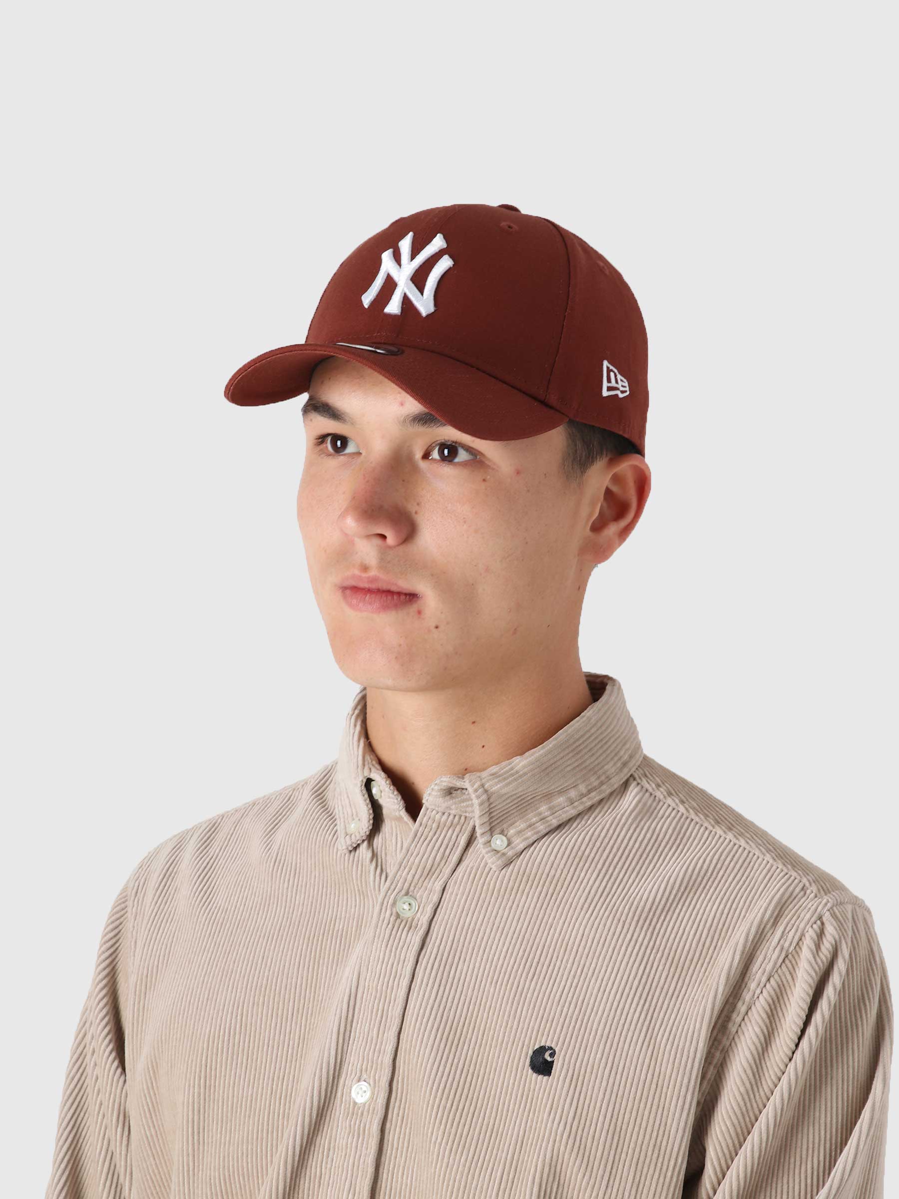 Official New Era New York Yankees MLB League Essential Hot Red 9FORTY  Strapback Cap B6654_282 B6654_282