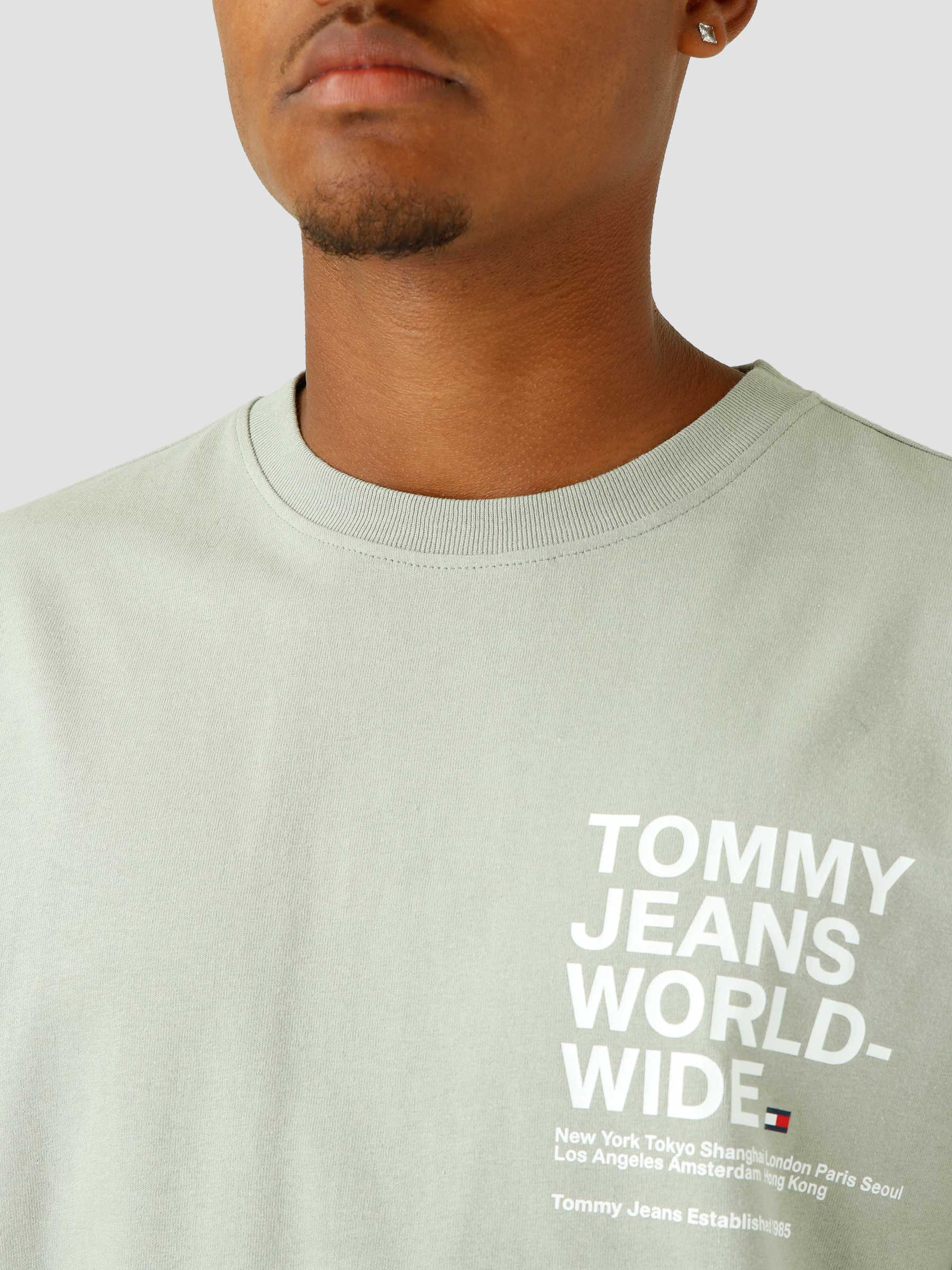 Tommy Jeans TJM Tj Worldwide Text T-shirt Faded Willow - Freshcotton
