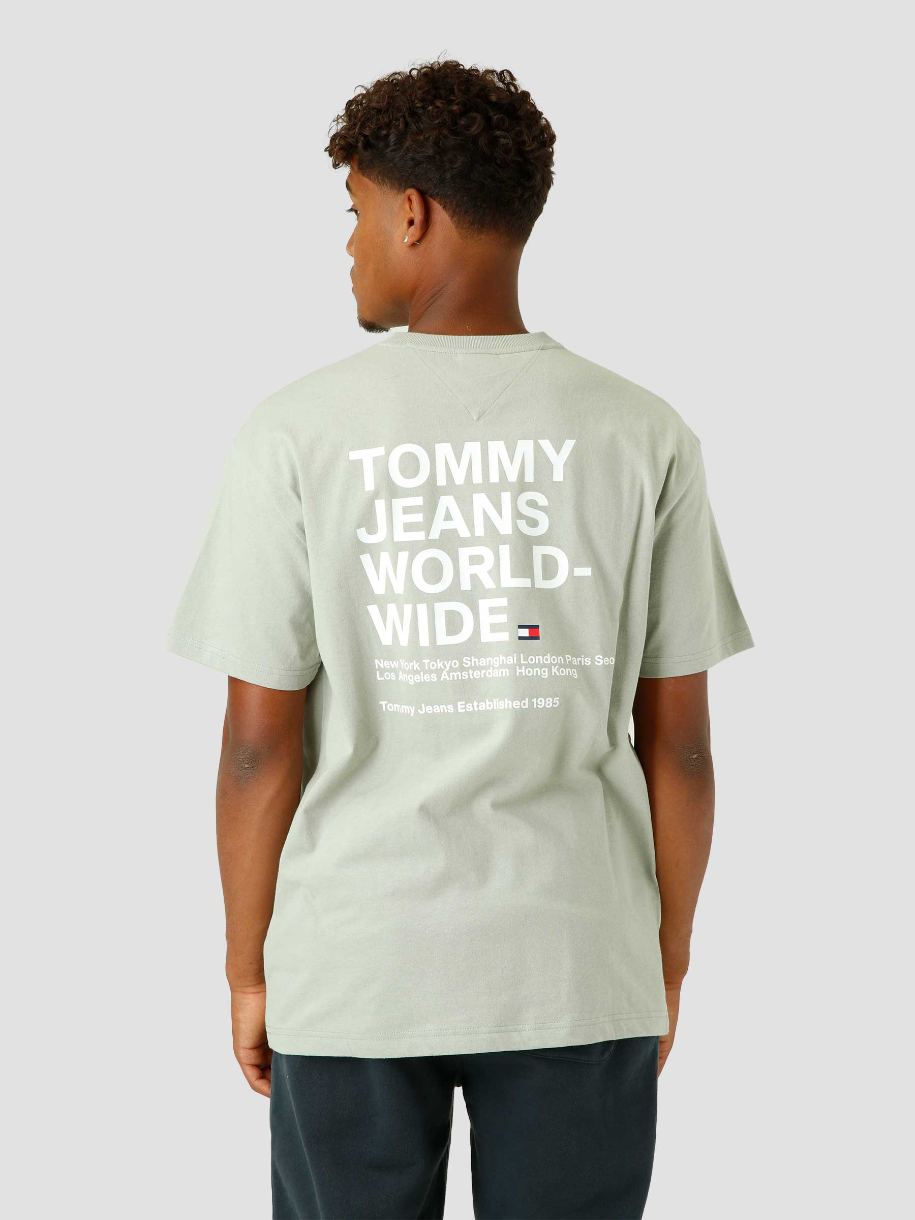 Tommy Jeans TJM T-shirt Tj Freshcotton Faded Text Worldwide - Willow